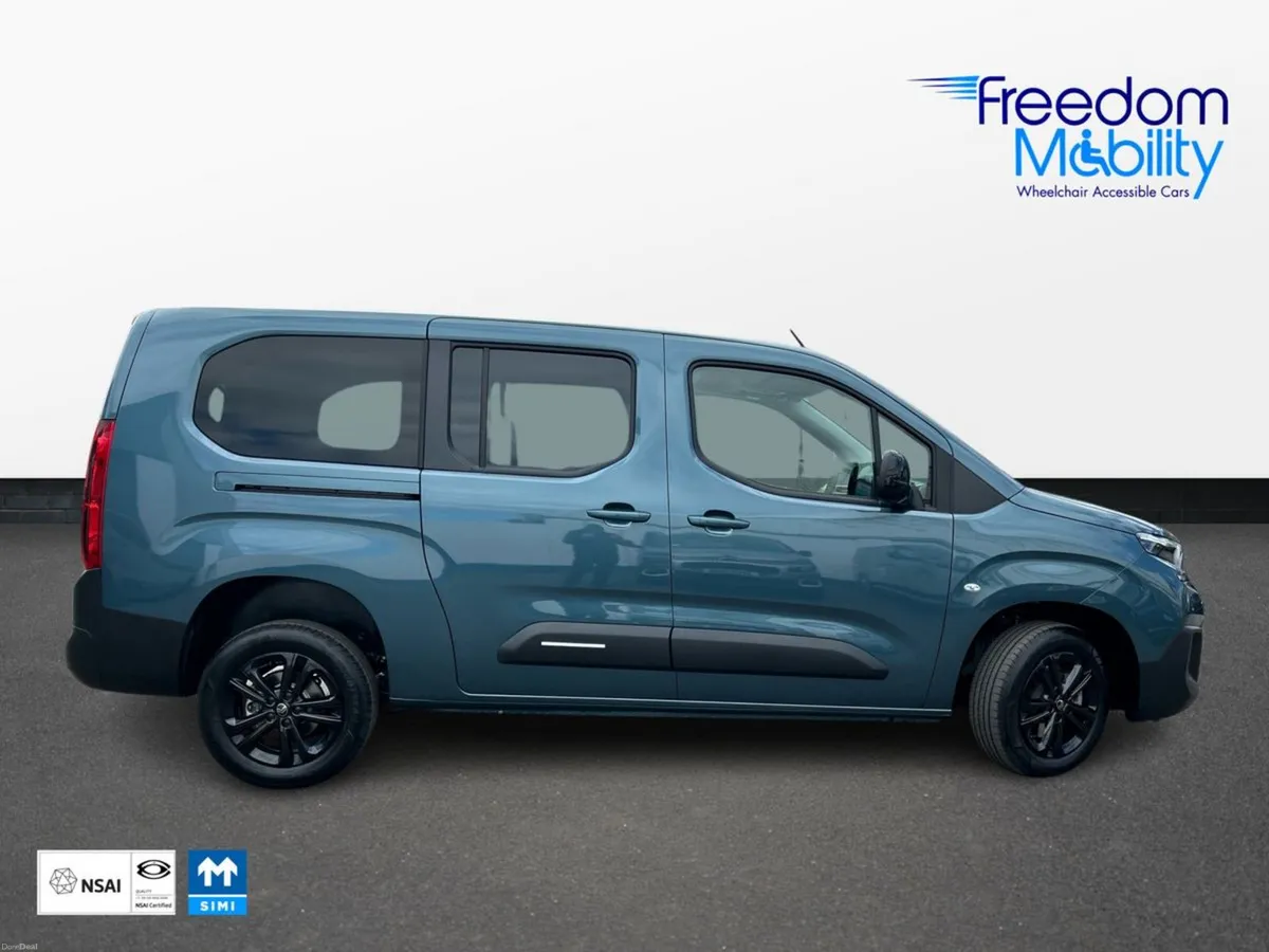 Citroen Berlingo Multispace Wheelchair Access 2025 - Image 4