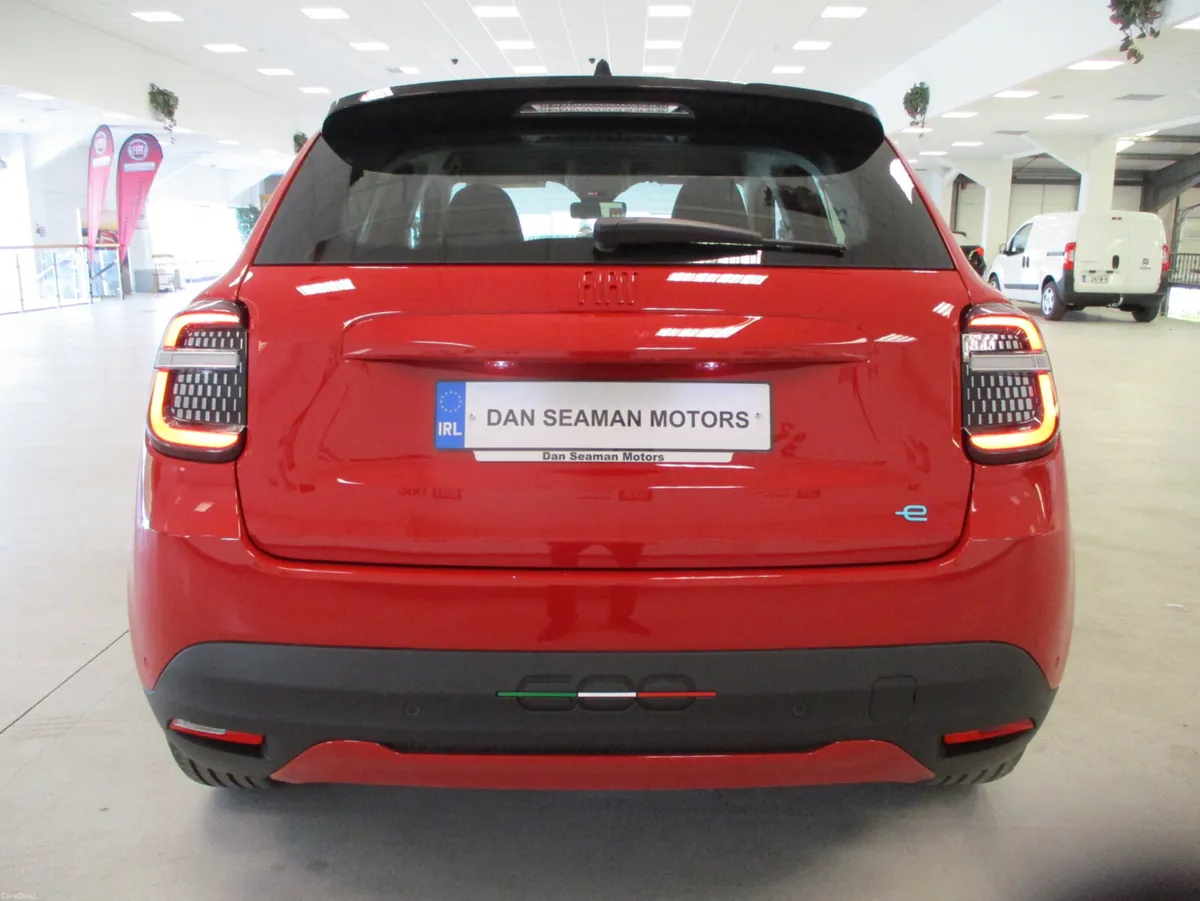 NEW 262 OFFERS-FIAT 600 MHEV 1.2 PETROL AUTO- - Image 6