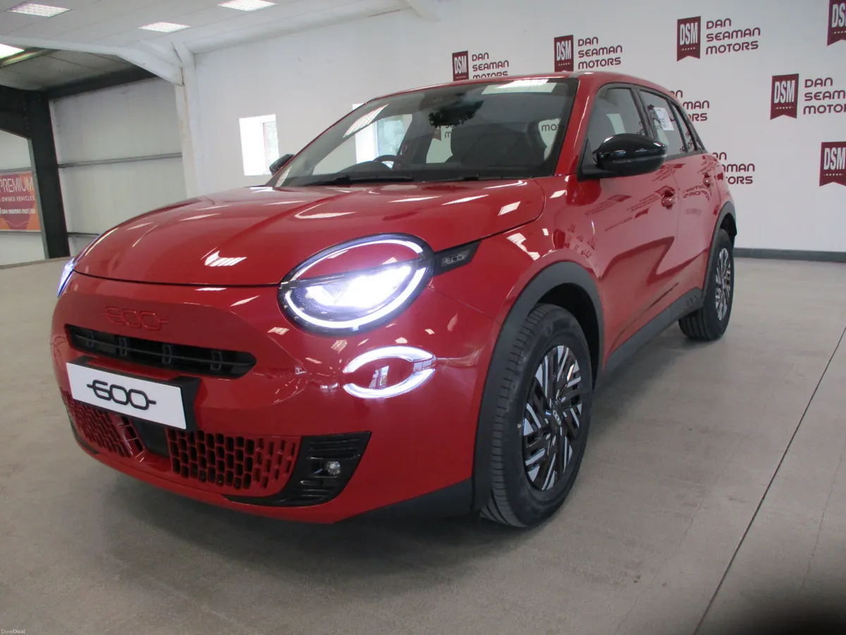 NEW 262 OFFERS-FIAT 600 MHEV 1.2 PETROL AUTO- - Image 4