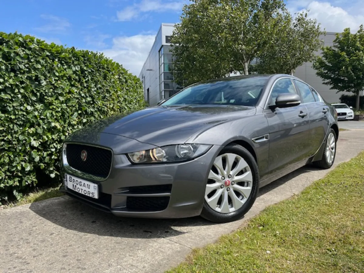 Jaguar XE, 2016 2.0 D 180 Prestige*Full History* - Image 5