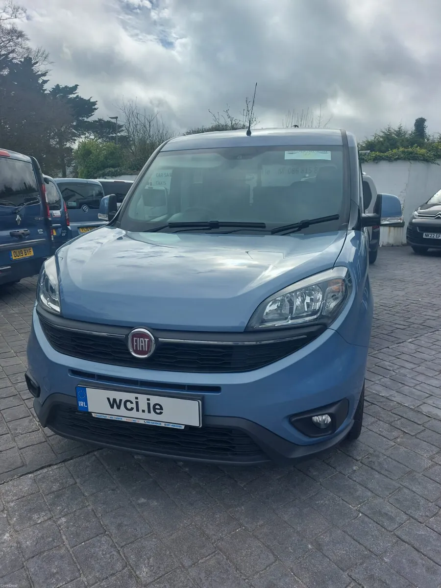 2020 Wheelchair Accessible Fiat Doblo - Image 4