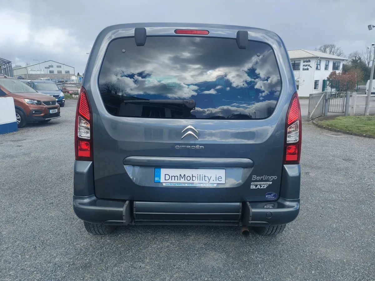 Wheelchair Car - Image 5