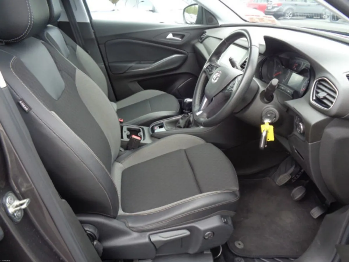 Vauxhall Grandland X Business Edition NAV - Image 2