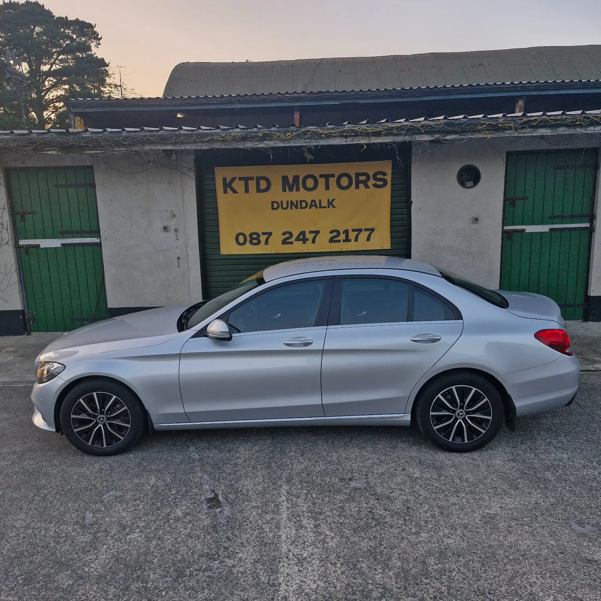 Low Mileage Mercedes-Benz C-220d - Image 2