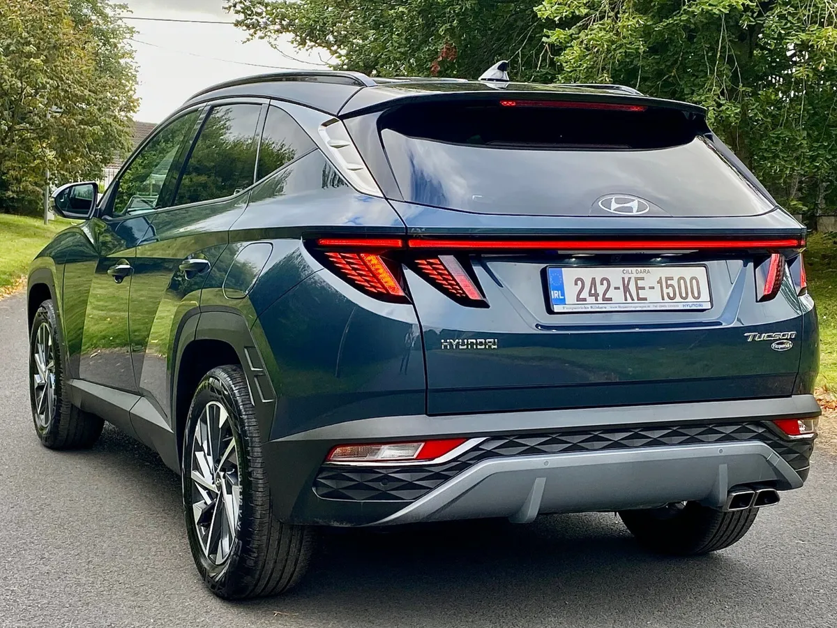 EXECUTIVE PLUS Tucson 2 Tone Teal with Black Roof - Image 3