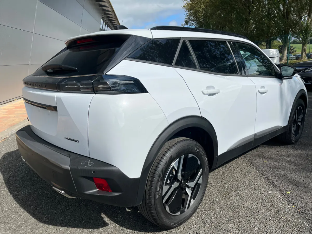 Peugeot 2008 Allure 1.2 Hybrid - Image 2