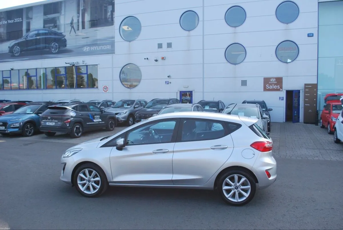 Ford Fiesta 1.1l 70 PS Zetec - Image 2
