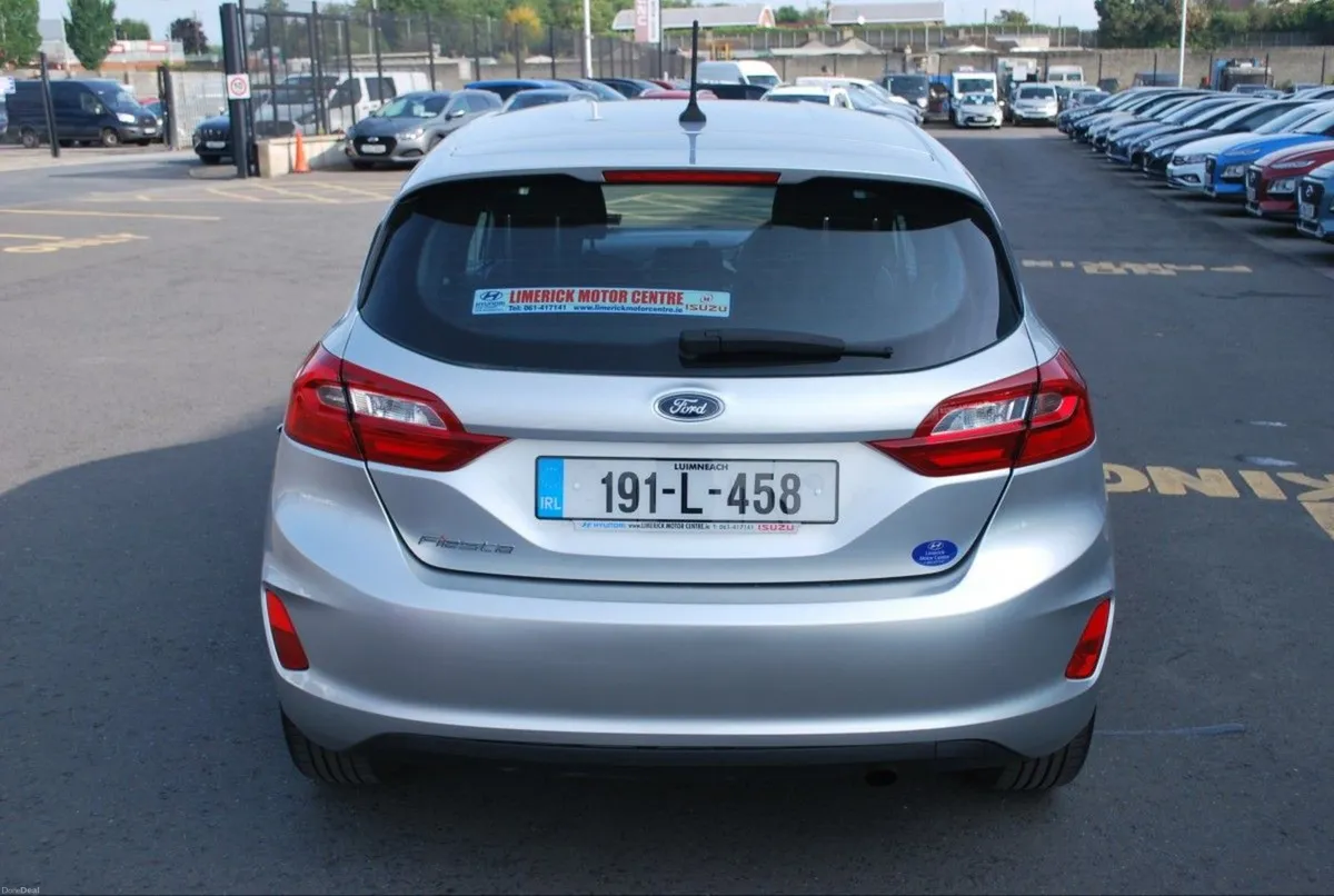 Ford Fiesta 1.1l 70 PS Zetec - Image 4