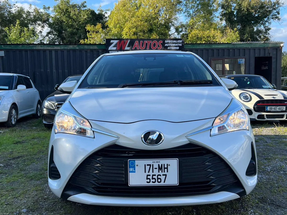 2017 Toyota Vitz - Image 3