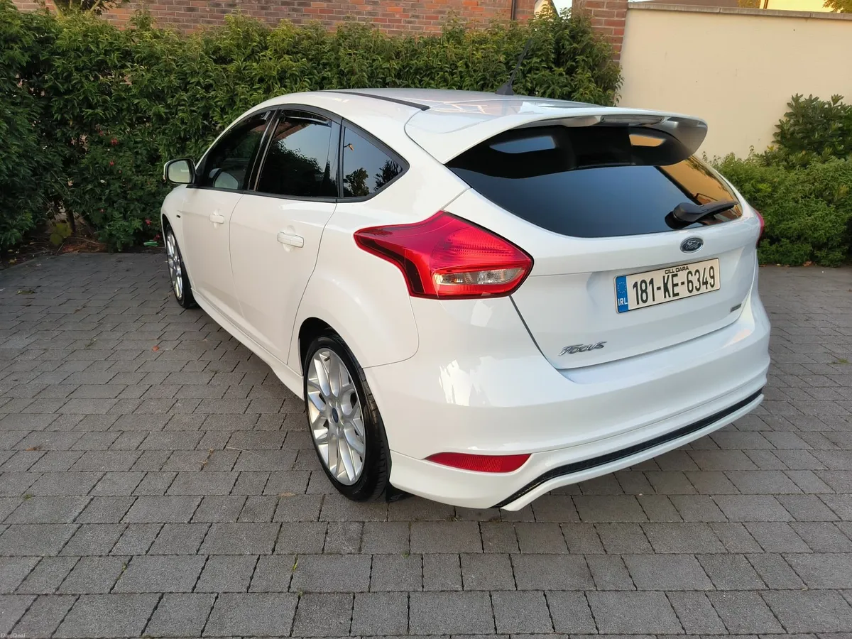 Ford Focus 1.0 St line Ecoboost 140PS ⭐⭐52000mls⭐⭐ - Image 4