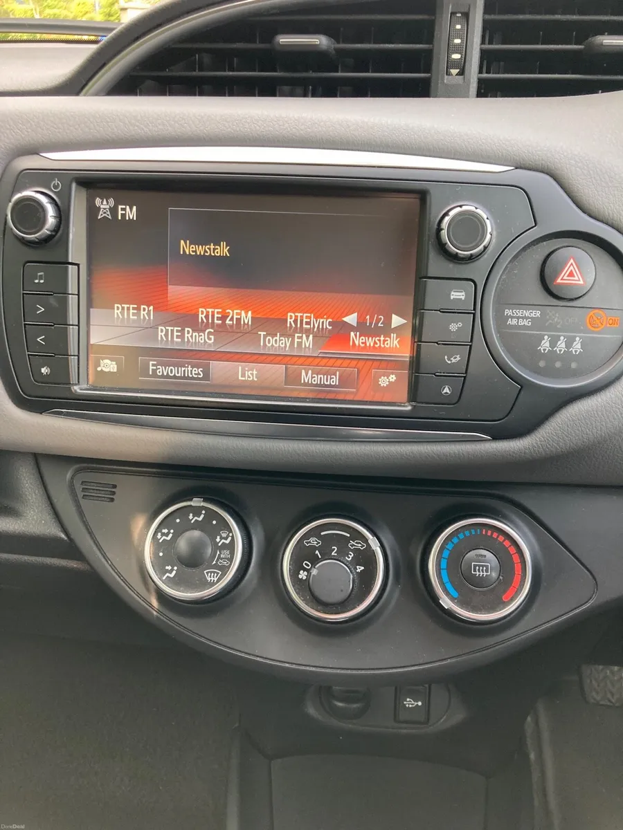 Toyota Yaris. 5 dr LUNA……LOW MILES…. - Image 5