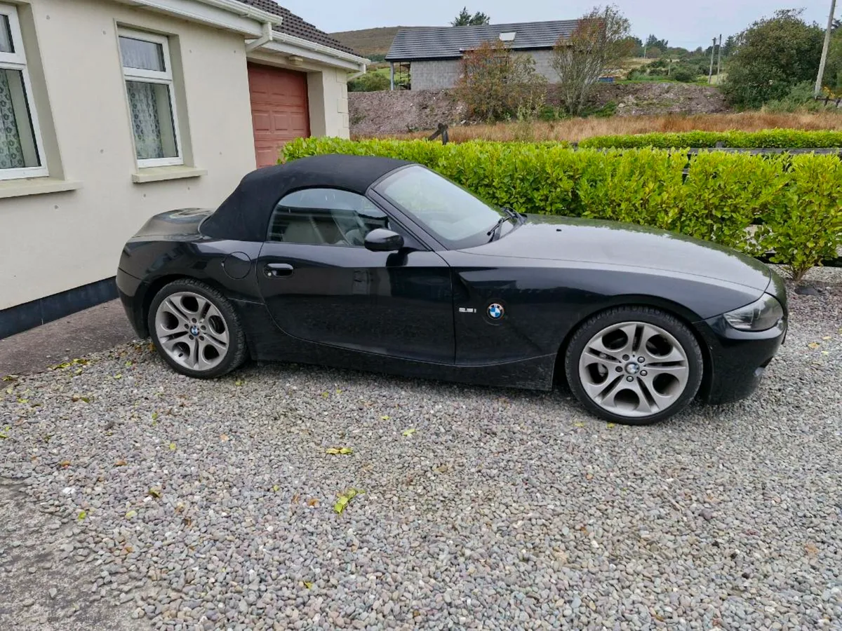 BMW Z4 convertible - Image 1