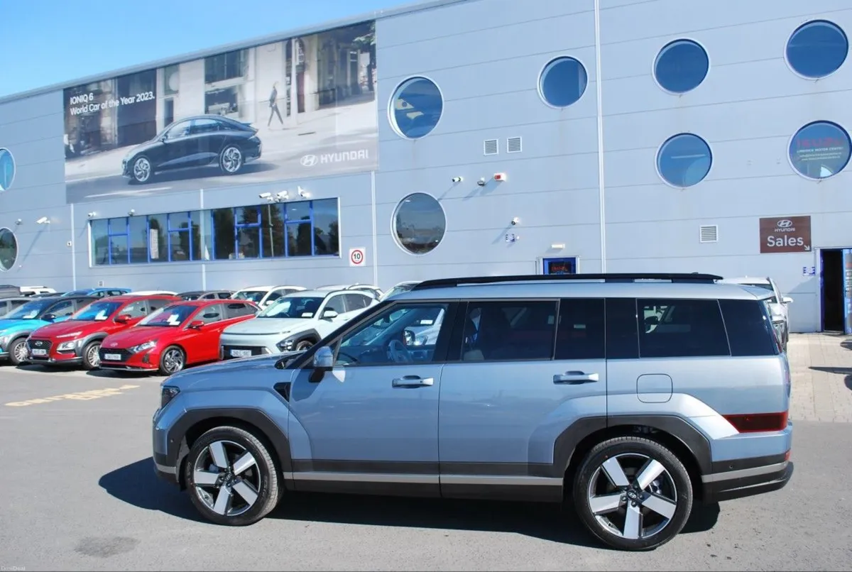 Hyundai Santa Fe Premium Phev - Image 2