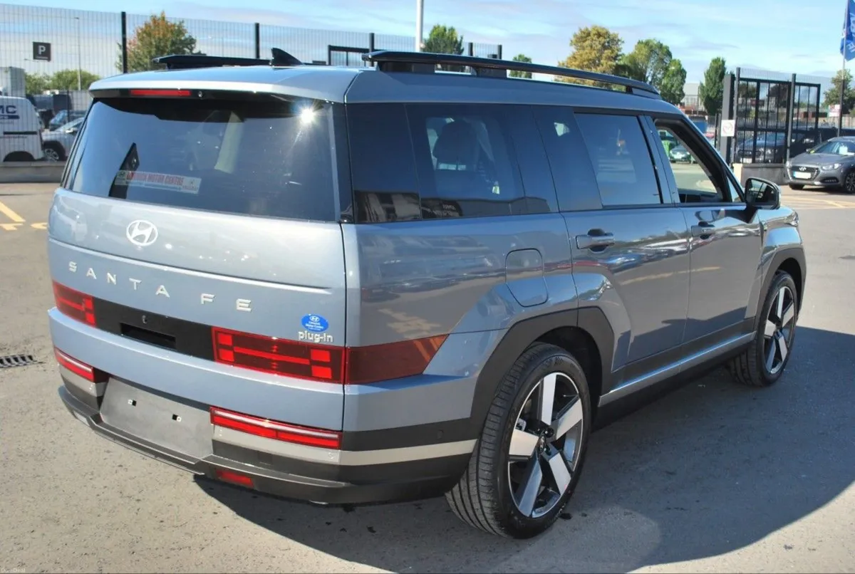 Hyundai Santa Fe Premium Phev - Image 5