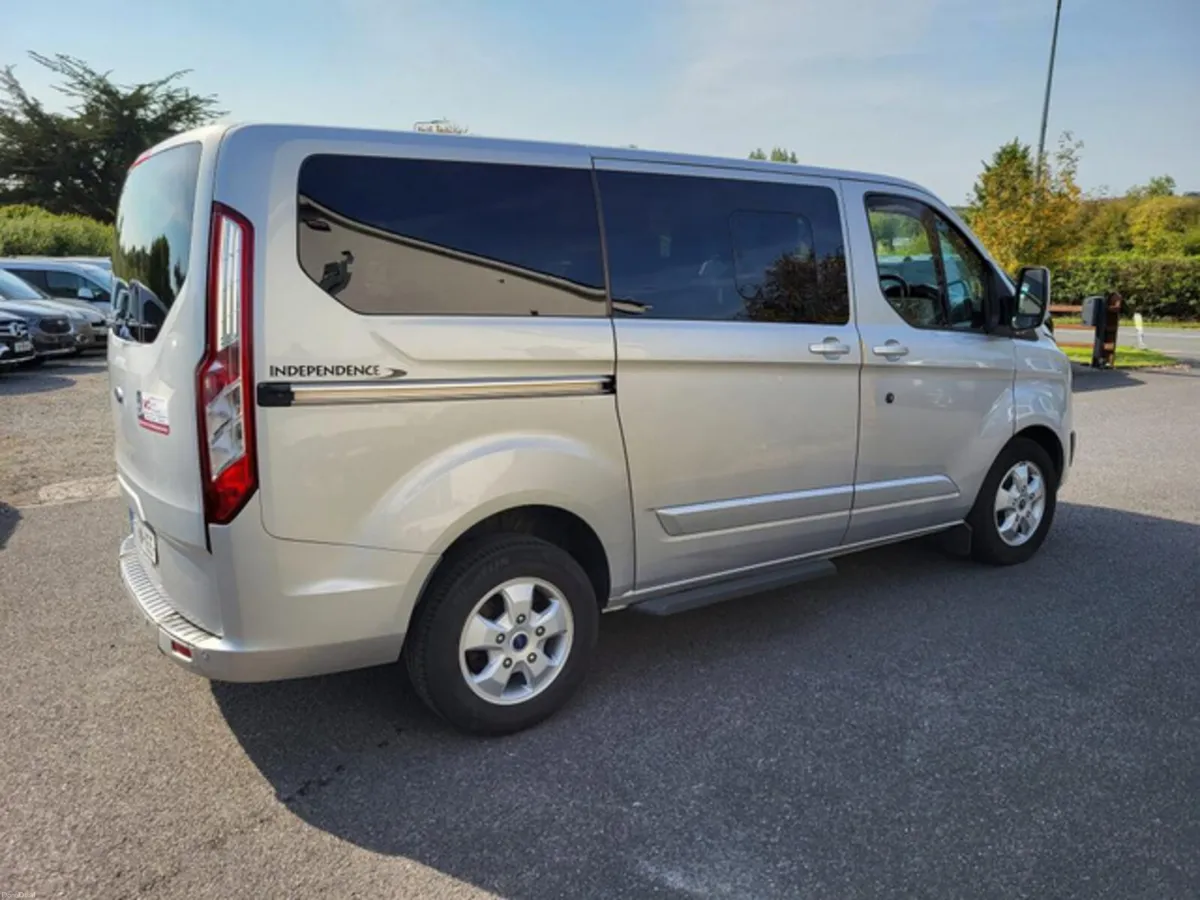 Wheelchair Accessible Ford Tourneo Custom 2017 - Image 6