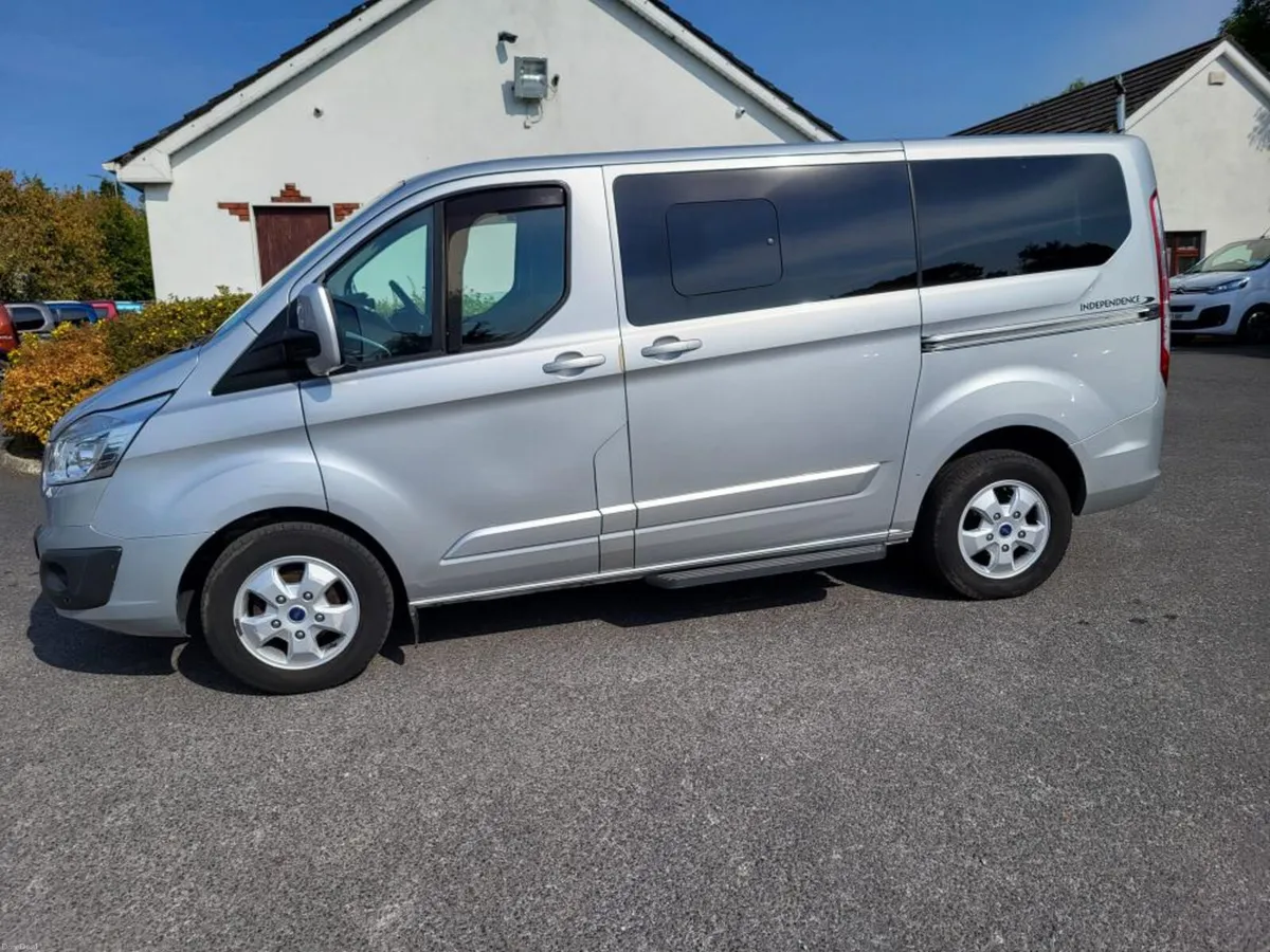 Wheelchair Accessible Ford Tourneo Custom  2017 - Image 5