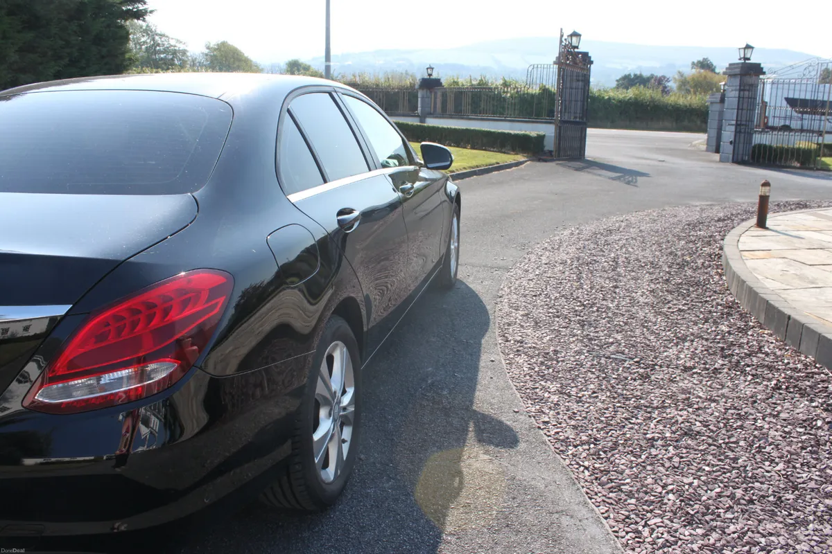 MERCEDES BENZ C220 D SE EXECUTIVE AUTO, 2016 - Image 3