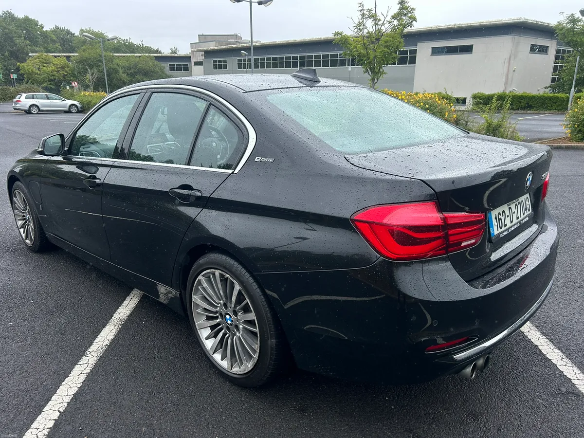 2016 BMW 330E LUXURY HYBRID AUTOMATIC - Image 3