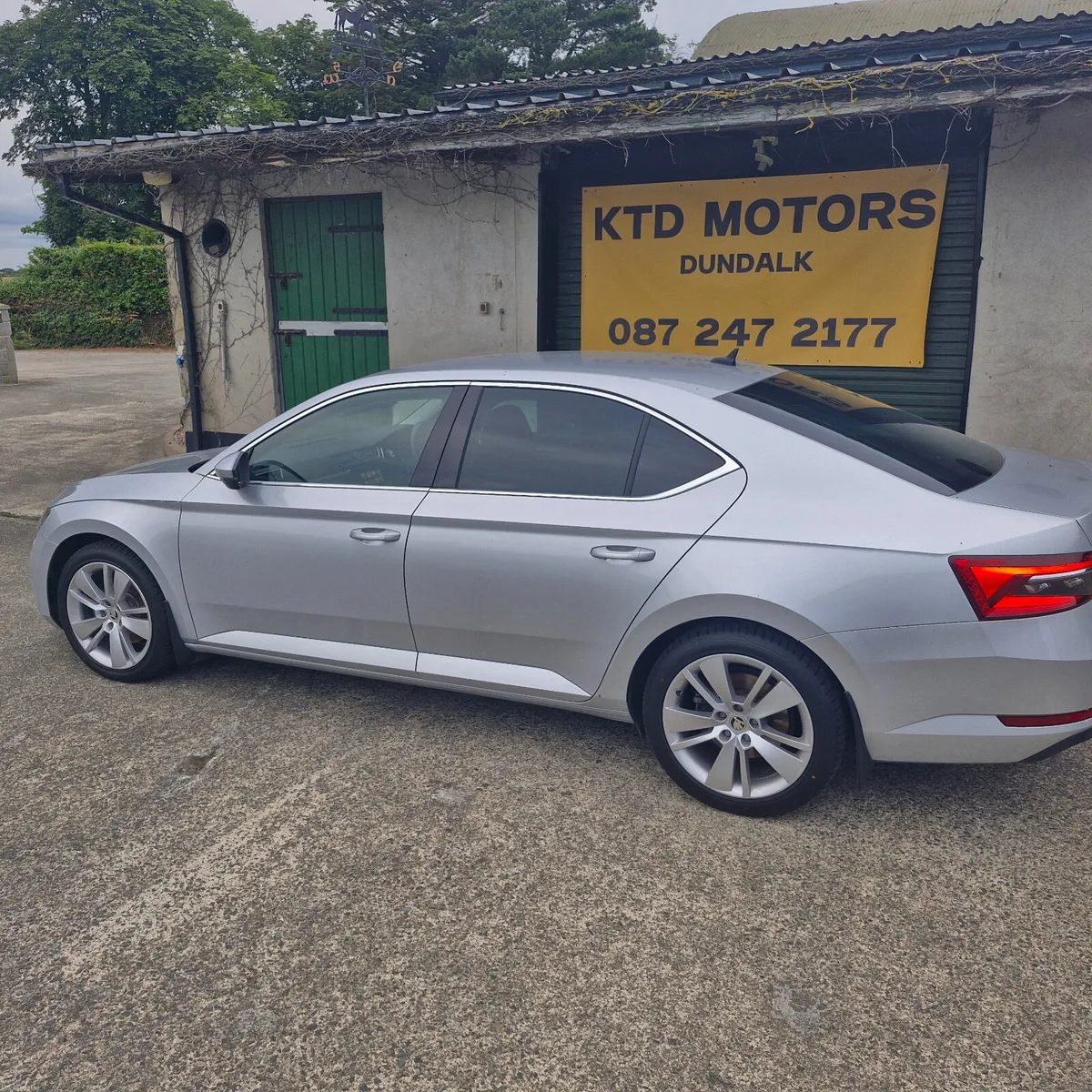 Skoda Superb 2022 1.4 petrol hybrid plug in - Image 2