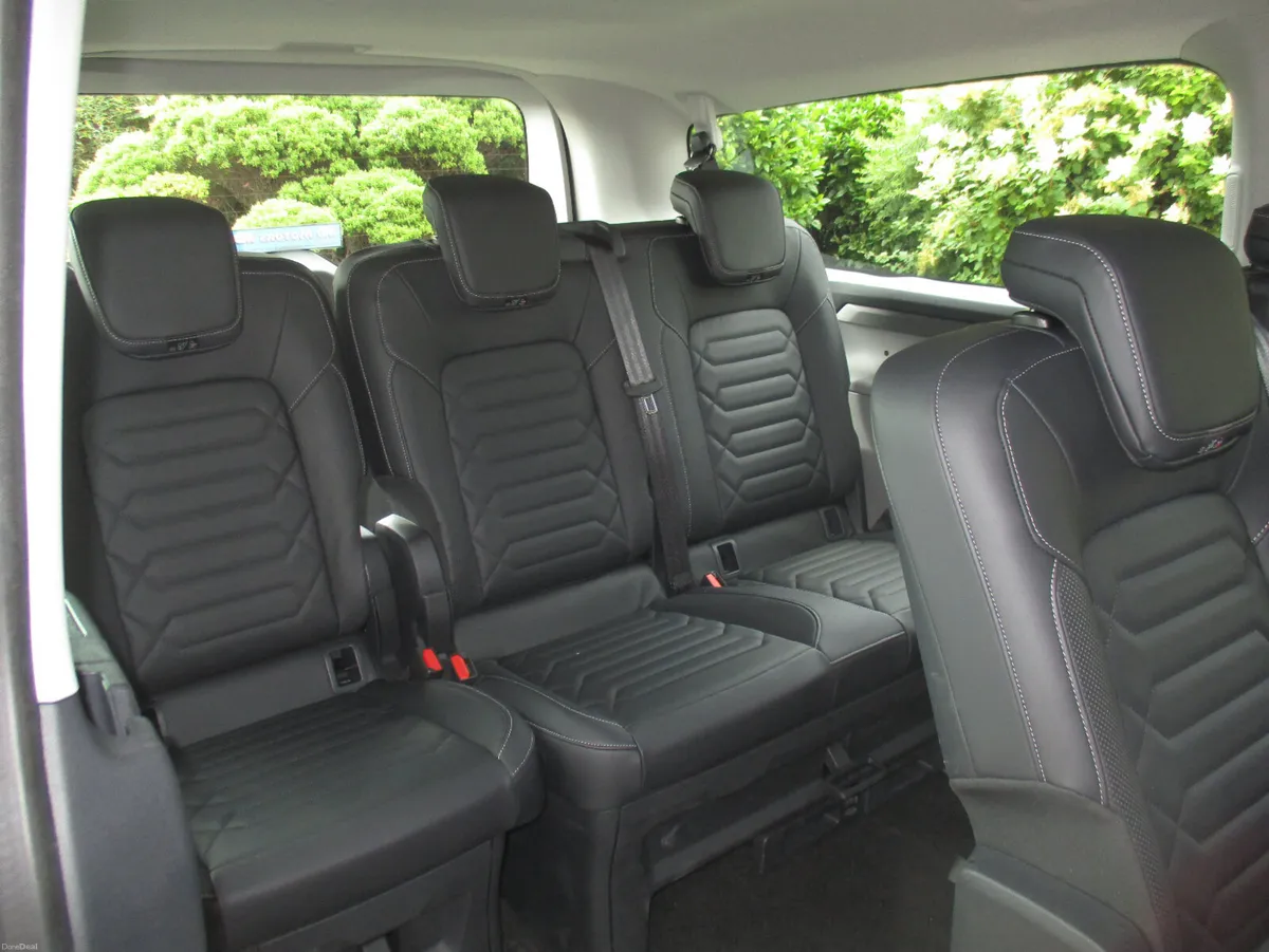 W/C ACCESS TOURNEO TITANIUM LWB AUTO 2.0TD 9 SEAT - Image 6