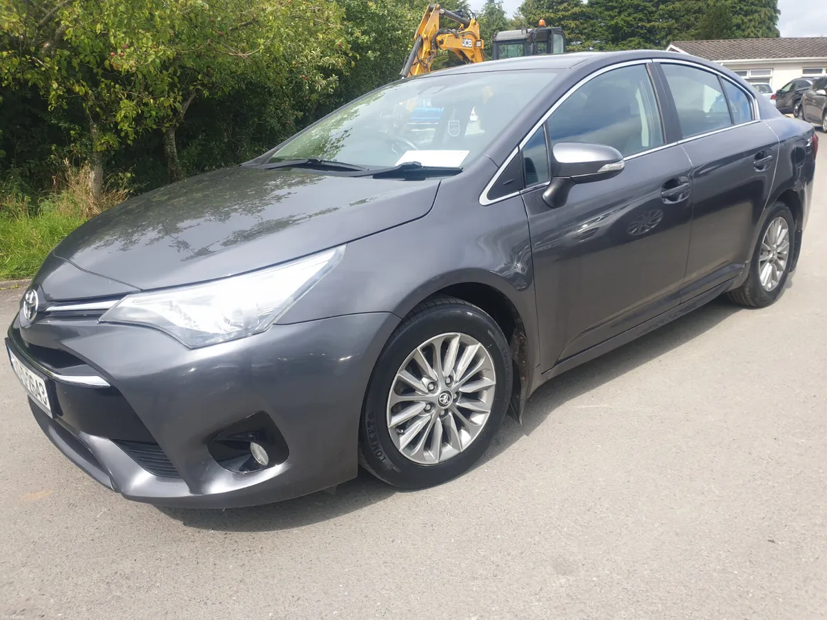 Toyota Avensis 2017 - Image 2