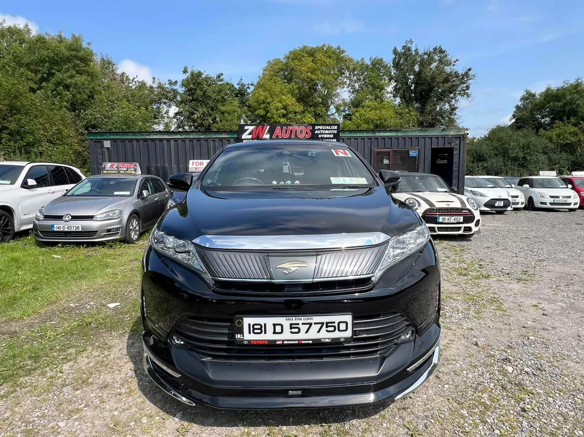 181 TOYOTA HARRIER HYBRID BODY KIT - Image 3