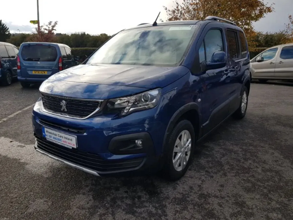 Wheelchair Accessible Peugeot Rifter Horizon - Image 3