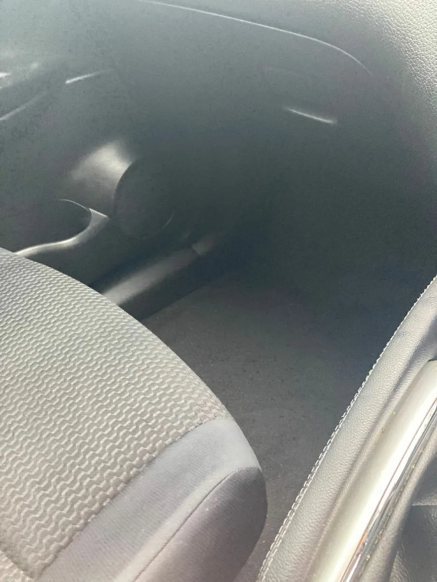 Nissan Qashqai 2014 - NCT December 2025 - Image 3