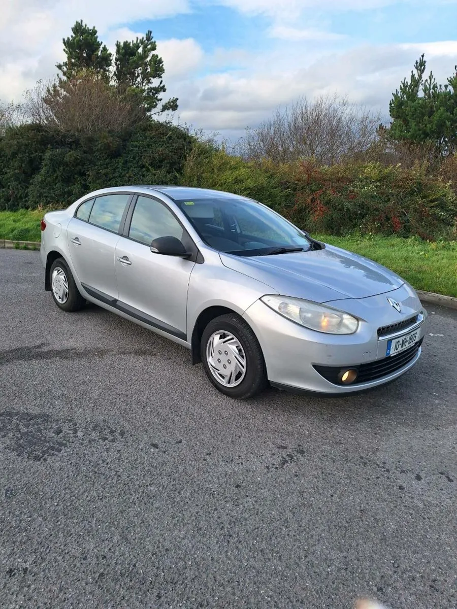 Renault Fluence *In Excellent Condition* - Image 2