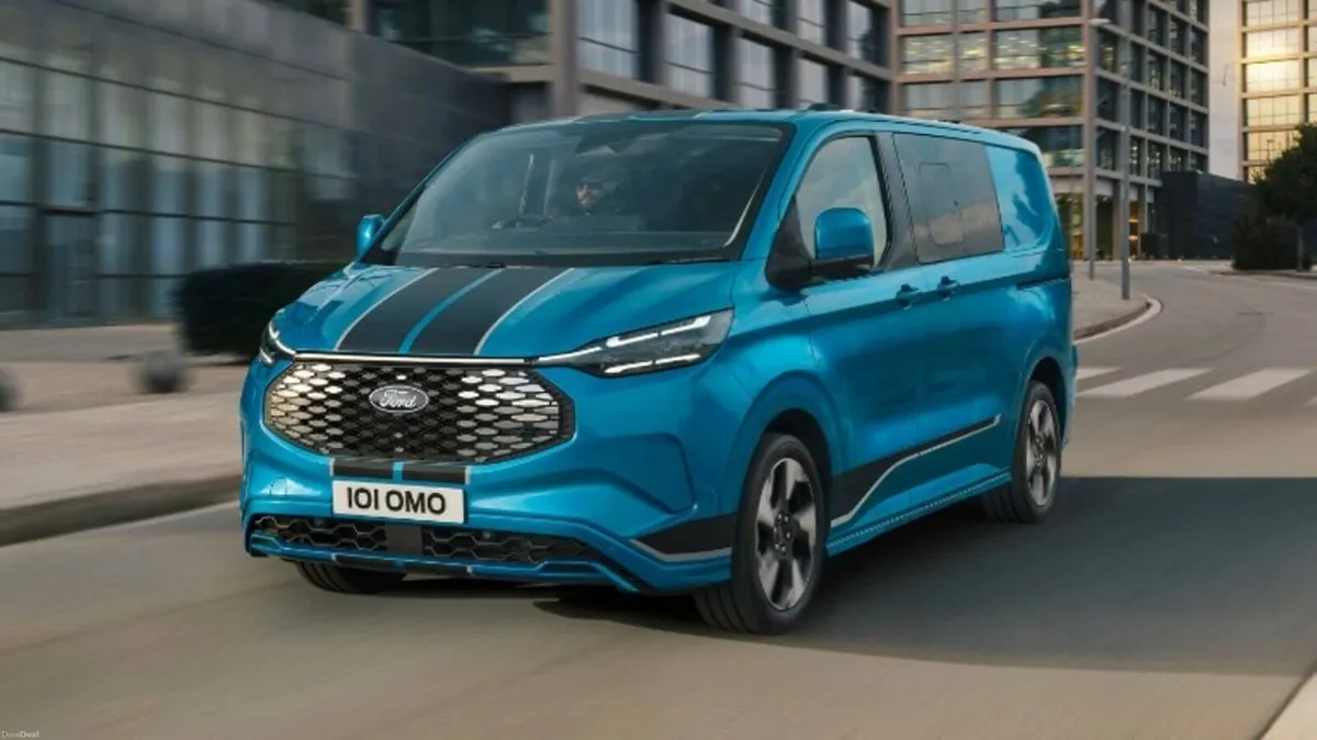 Ford e-Transit Custom/Wheelchair Access /Taxi Spec - Image 2