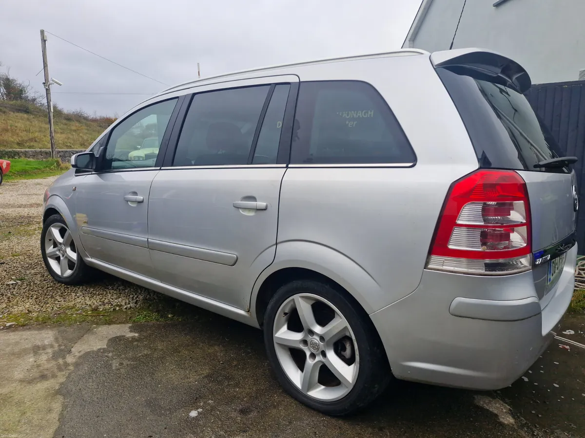 Vauxhall Zafira 2008. One owner - Image 2
