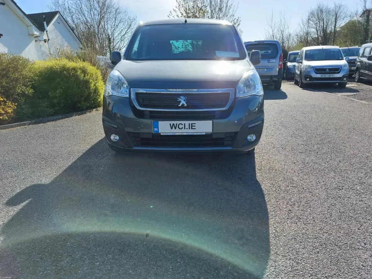 Wheelchair Car Peugeot Partner Horizon - Image 2