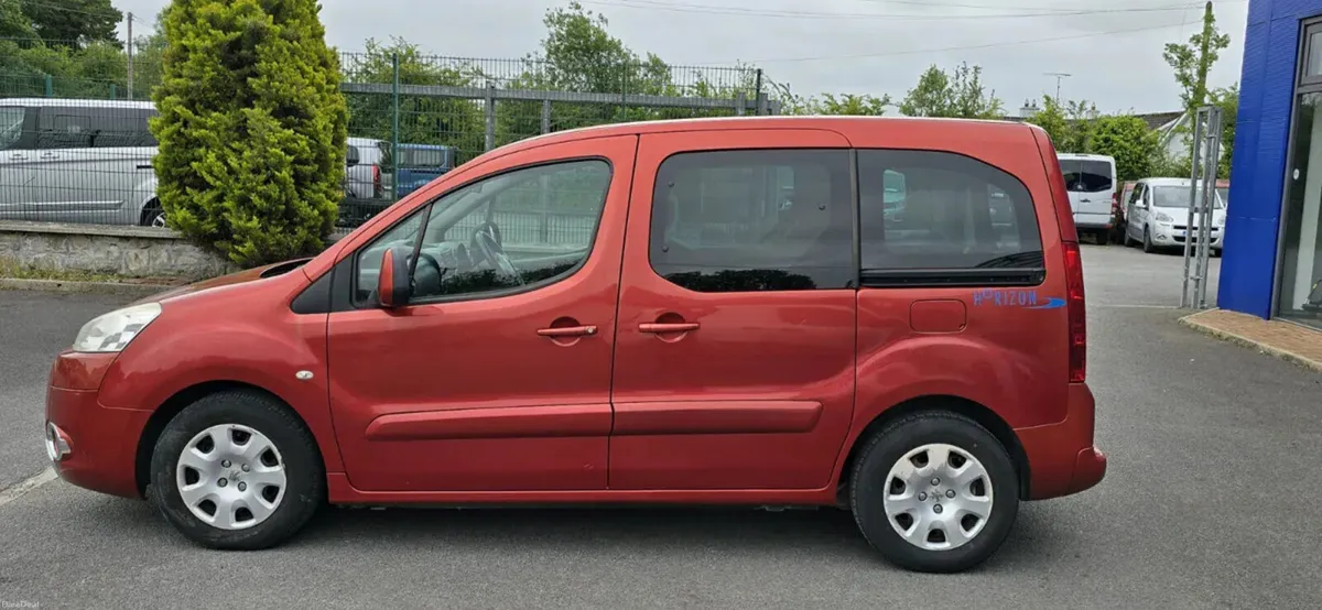 Wheelchair Car Peugeot Partner Horizon - Image 4
