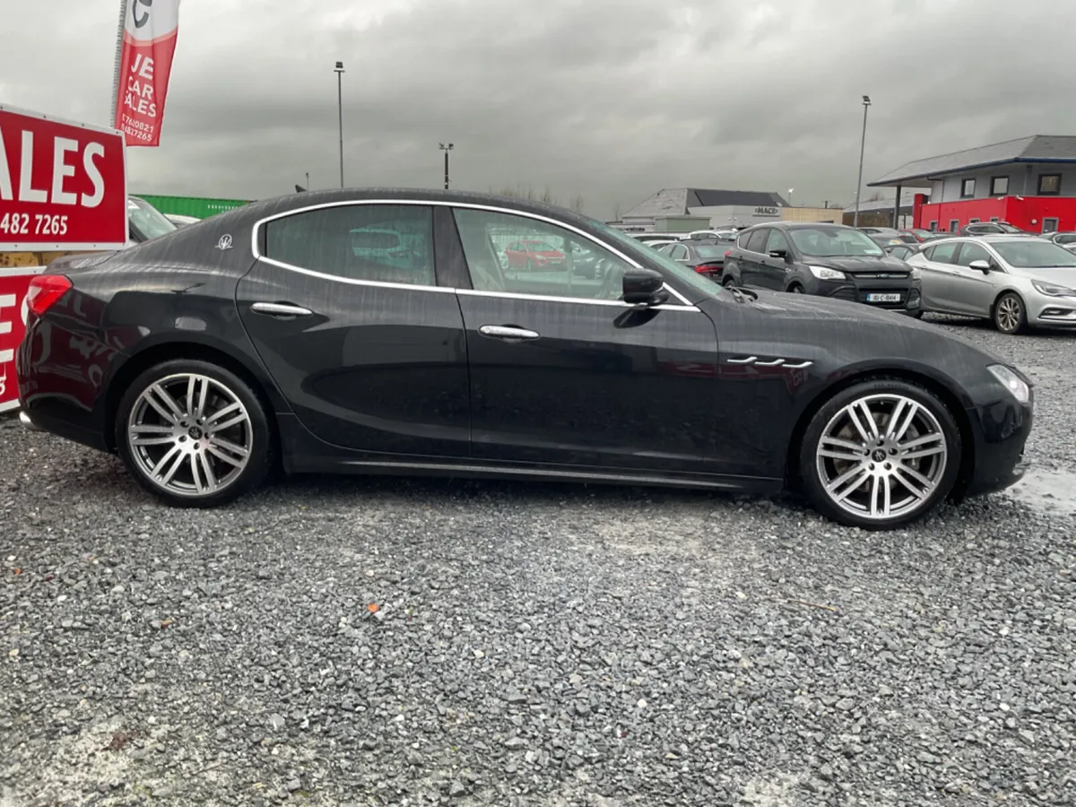 MASERATI GHIBLI 3.0 DIESEL V6 AUTOMATIC - Image 6