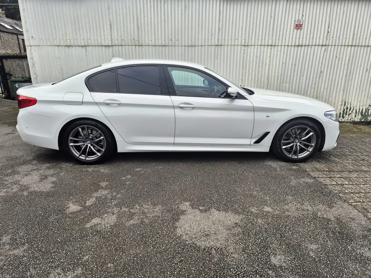 💥2019 BMW 5-Series M-Sport💥(G30+Warranty+Low Km) - Image 4