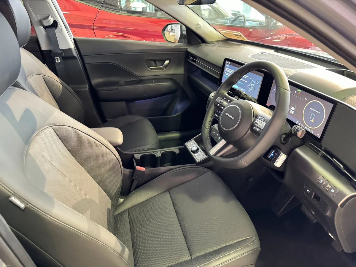 KONA EV - PLATINUM 65WH 2026 - Video Tour 262 - Image 5