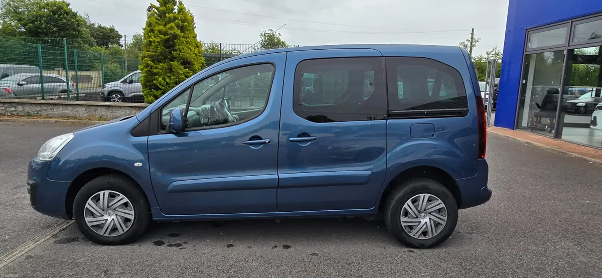 Wheelchair Accessible Citroën Berlingo Multispace - Image 5