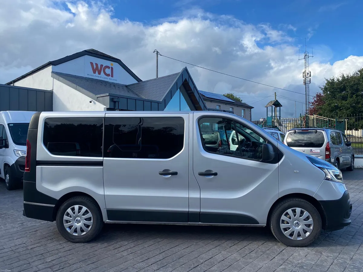 Wheelchair Accessible Renault Trafic Low Milage - Image 5