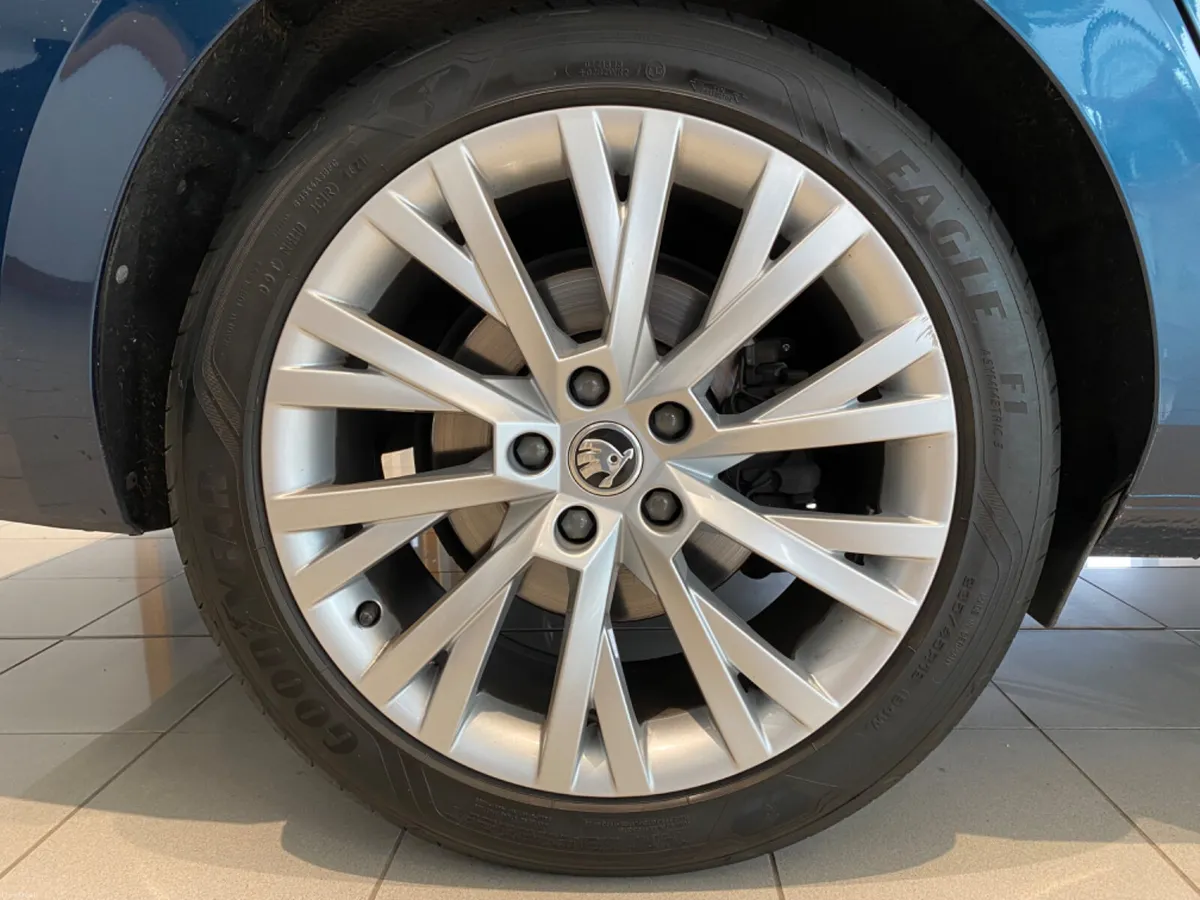 Skoda Superb 2022 - Image 6