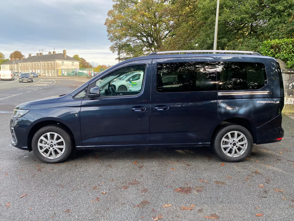 Wheelchair Accessible Ford Tourneo Connect 2025 - Image 5