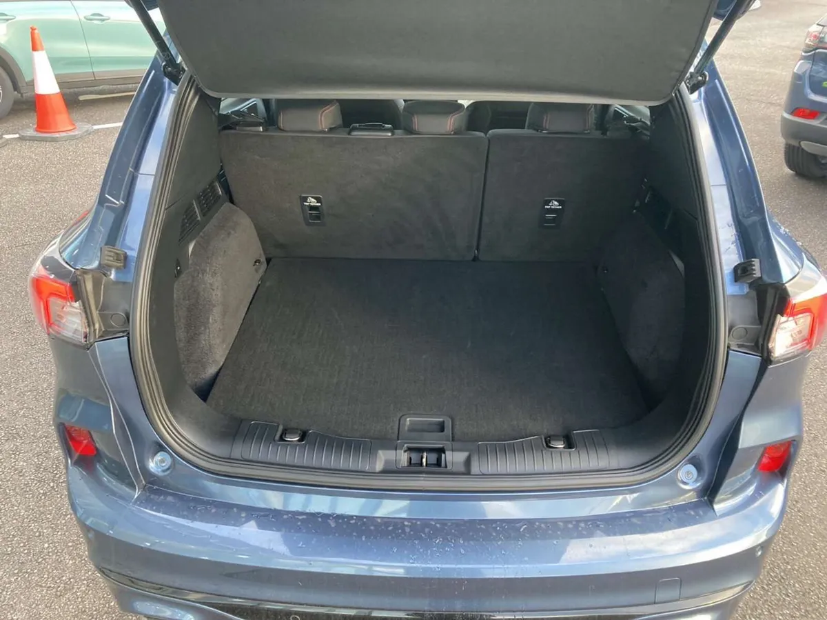 Ford Kuga 2021 - Image 6