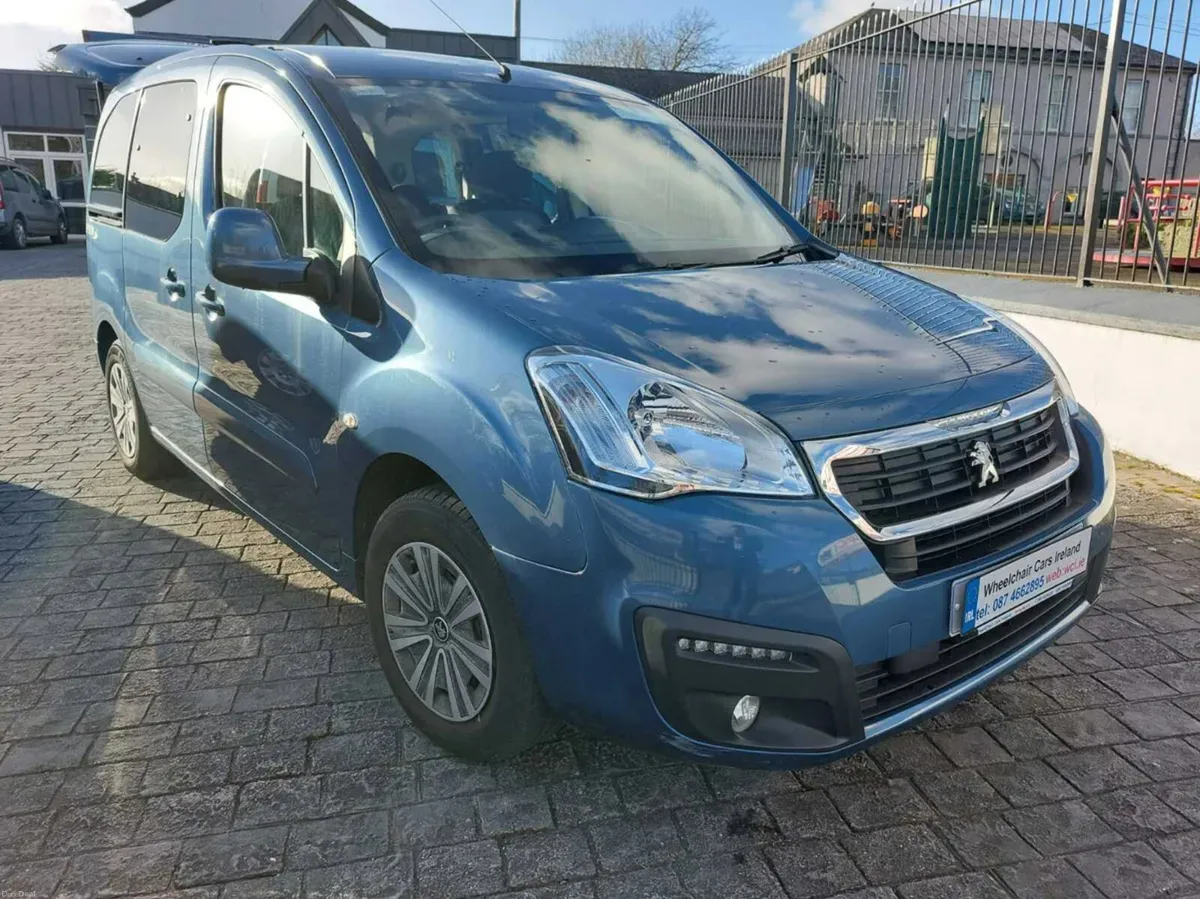 Wheelchair Accessible Peugeot Partner Horizon Auto - Image 1