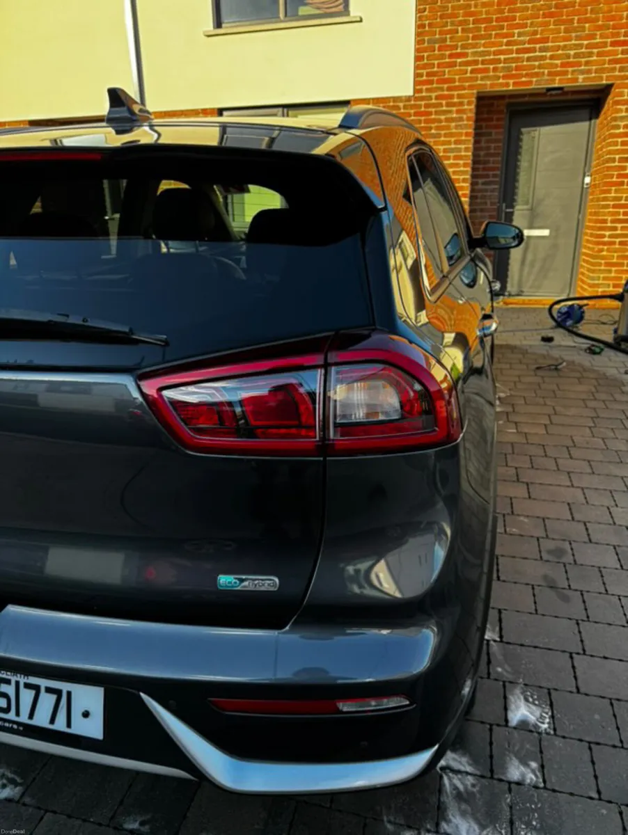 Kia Niro 2019 automatic - Image 2