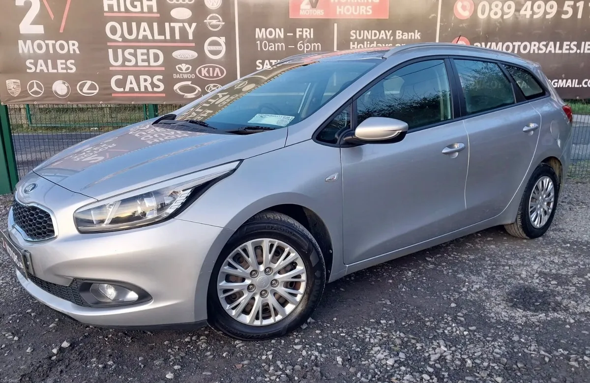 🔵 Kia Ceed  1.4 CRDI ECOD SW 5DR LOW KM - Image 2