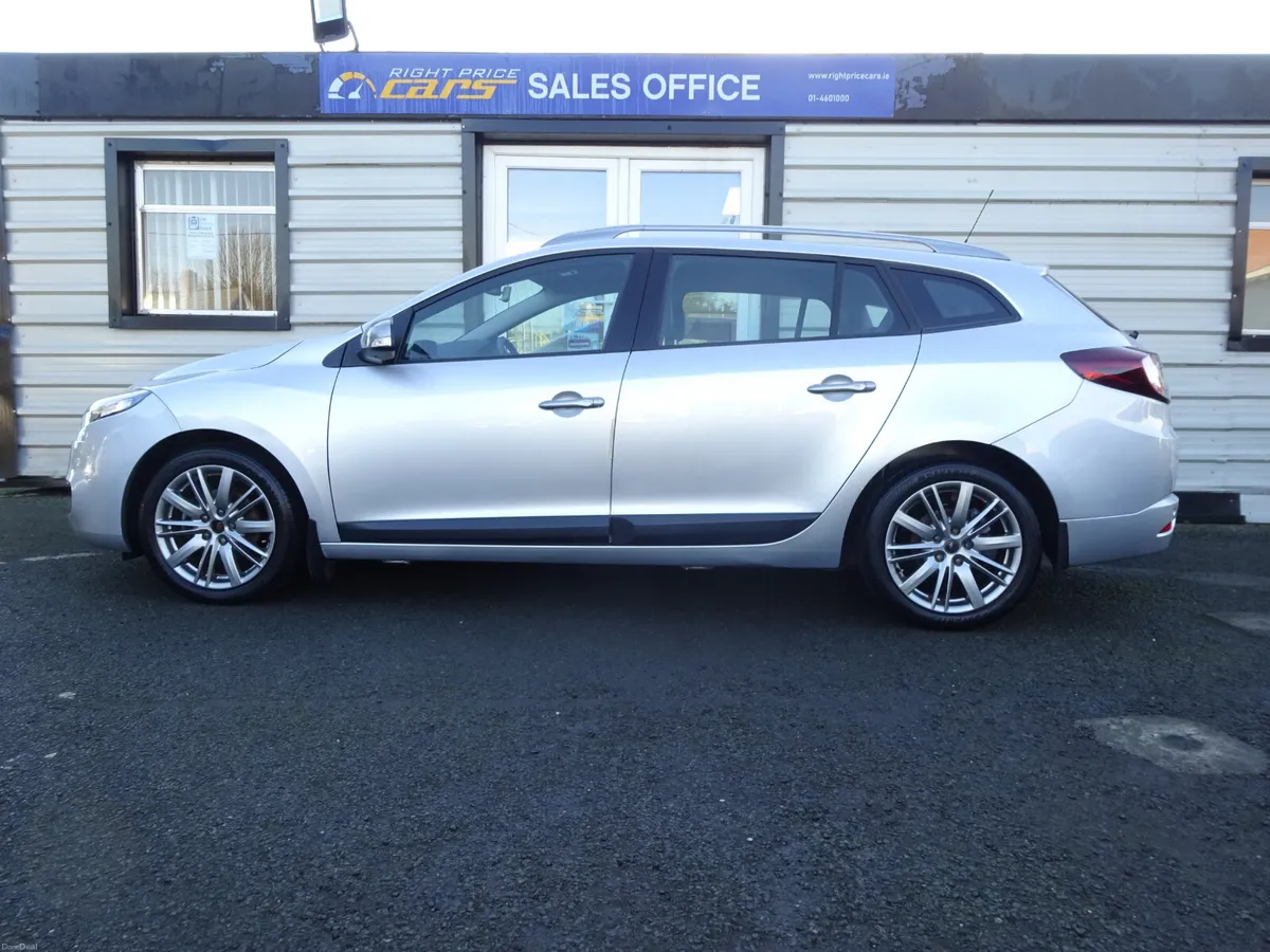 RENAULT GRAND MEGANE GT LINE ESTATE - Image 4