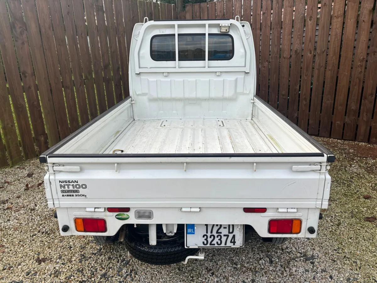 2017 NISSAN NT100 Clipper 4WD  Mini PIckup - Image 5