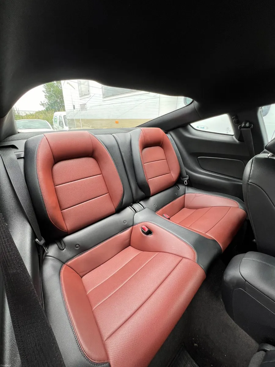 !!!Ford Mustang ONLY 22KM!!! - Image 6
