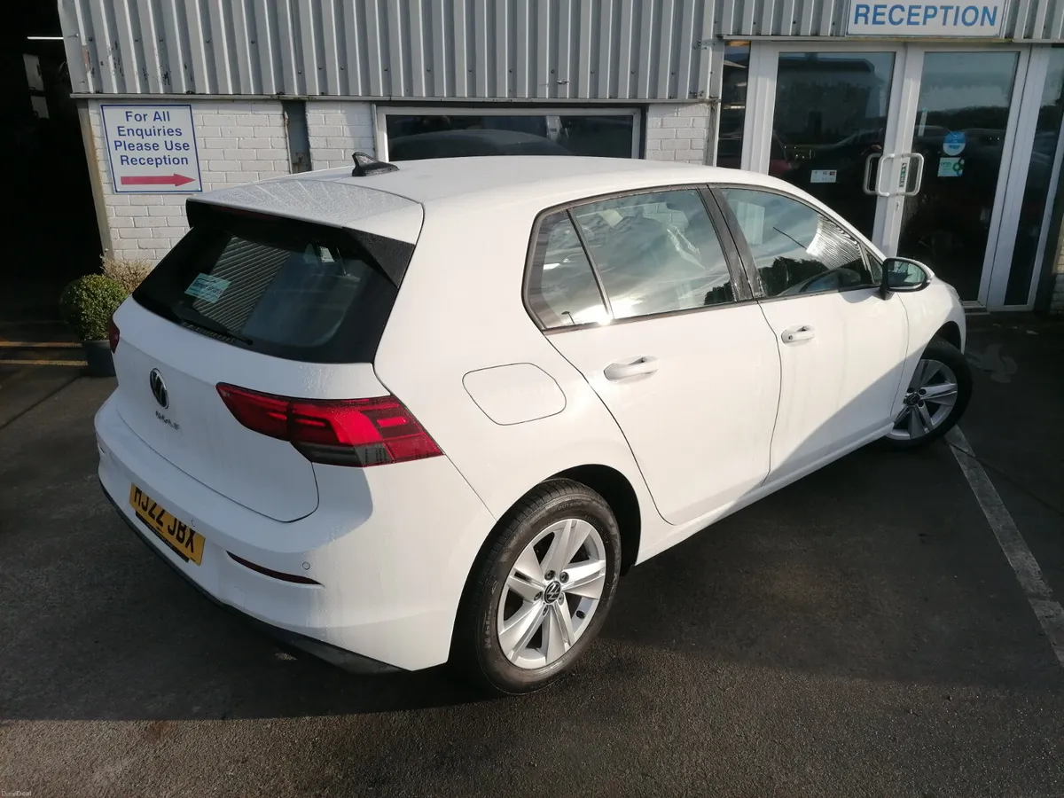 Volkswagen Golf 2022 2.0TDI Life - Image 4