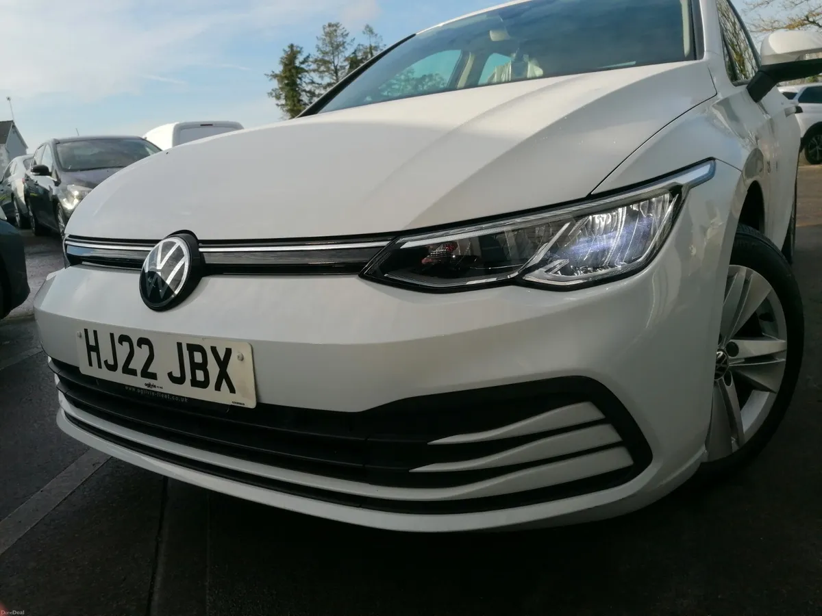 Volkswagen Golf 2022 2.0TDI Life - Image 6