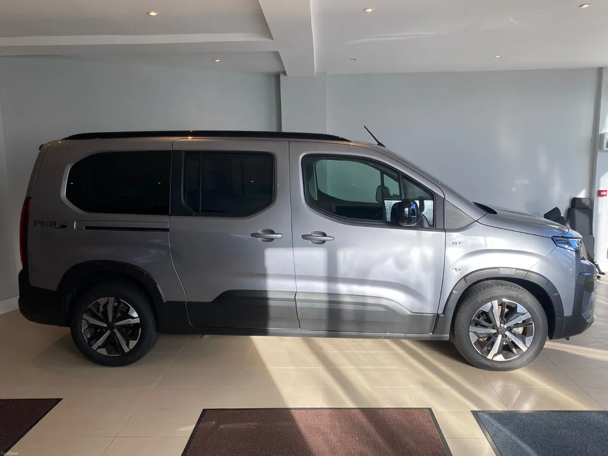 Wheelchair Accessible Peugeot Rifter Auto - Image 5